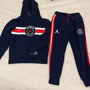 Air Jordan Paris saint-Germaine matching sweatsuit.